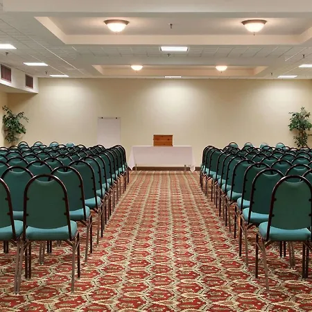 Ramada By Wyndham Asheville / Biltmore West-2