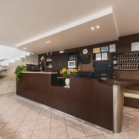 Hotel Romina-2