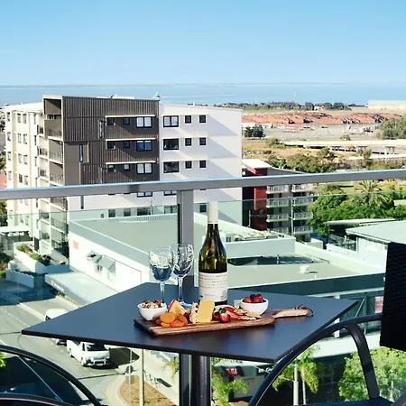 Oaks Gladstone Grand Hotel-2