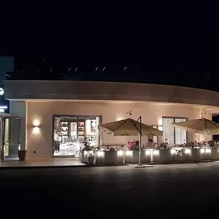Santa Lucia Hotel-2