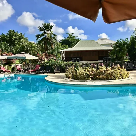 Résidence Le Vallon Guadeloupe Parc Piscine Appartements&Studios&Services hôteliers à la carte-2