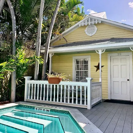 Avalon Bed And Breakfast (Adults Only)-3