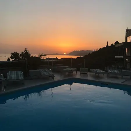 Guest House Villa Bellevue-3