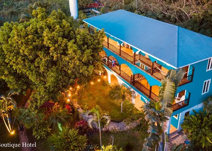 Manurii Garden - Adults Only