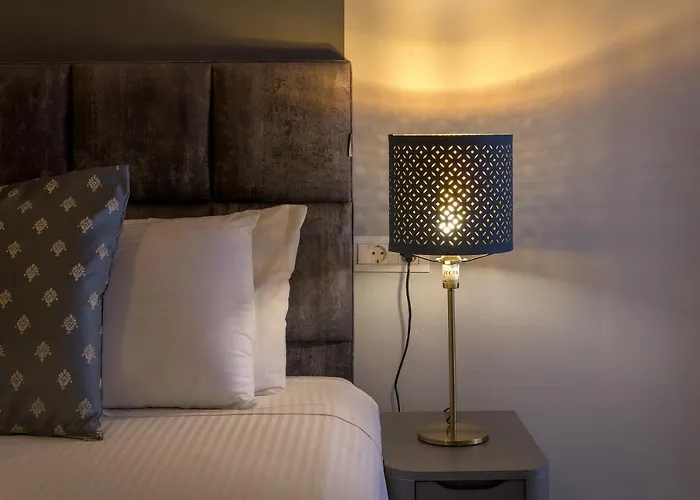 Grace Hotel&Studios