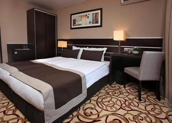 Platinum Hotel & Casino