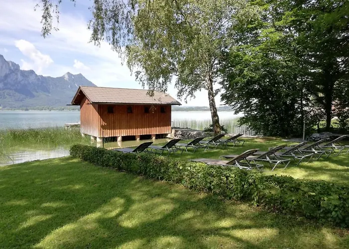 Iris Porsche Hotel & Restaurant