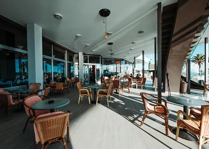 The Loza - Seaside Festival Hotel