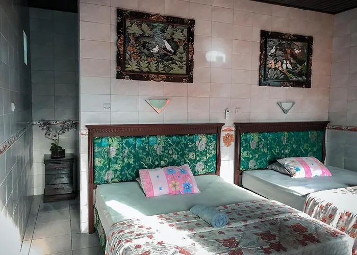 Kerti Beach Bungalow And Restaurant