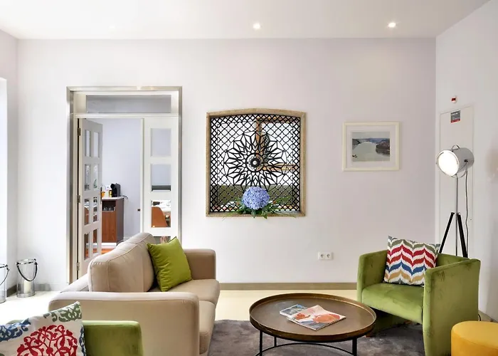 Porto Domus Hotel