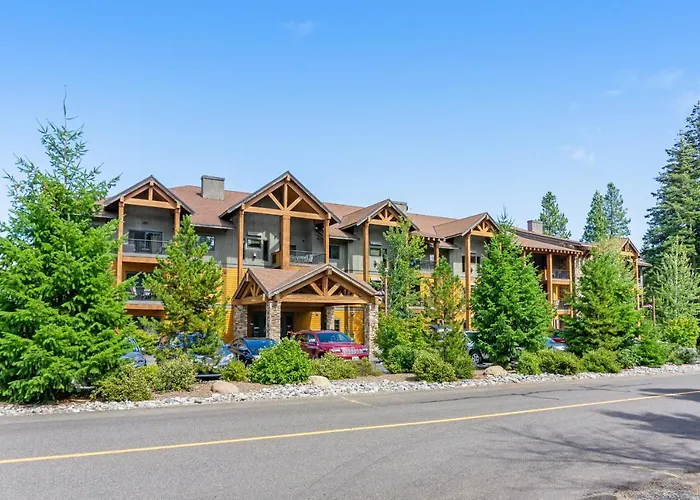 Trail Head Lodge # 302