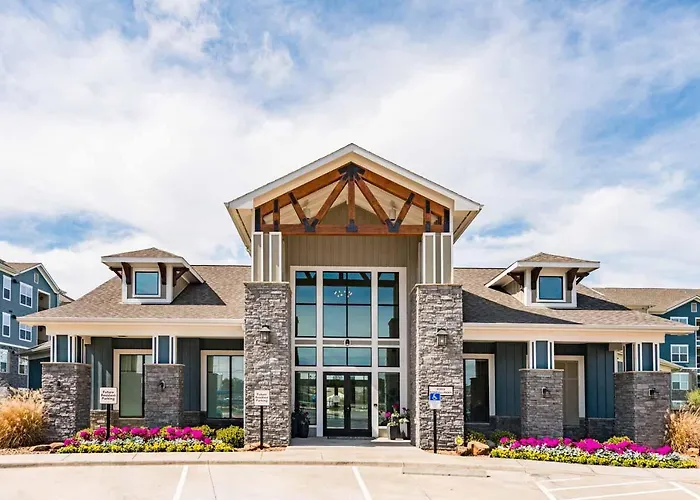 Spacious Furnished Resort Style Apartments