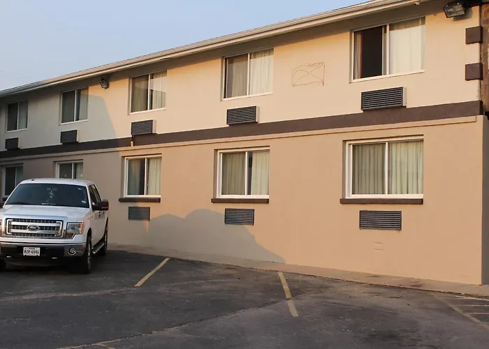 Wyatt Earp Hotel