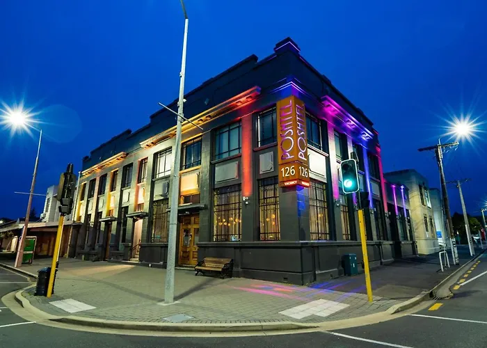 Poshtel