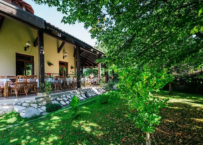 Atos Srebrno Jezero - Villa And Restaurant