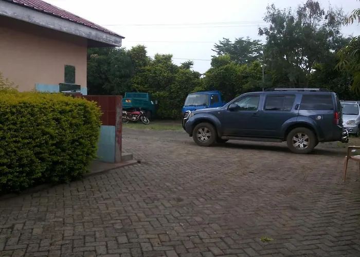 Leosim Hotel Nebbi