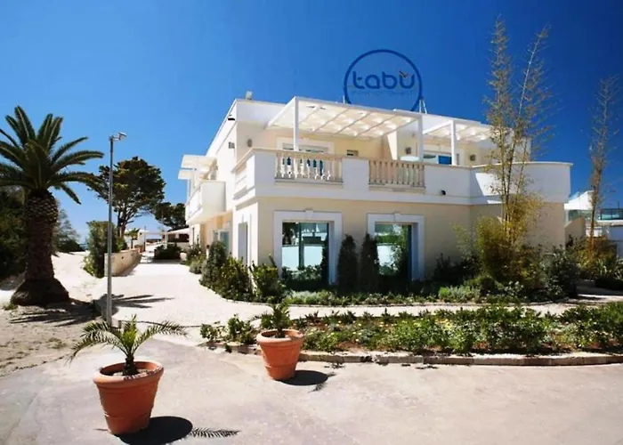 Tabu Hotel