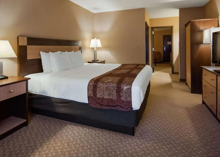 Crandon Inn & Suites