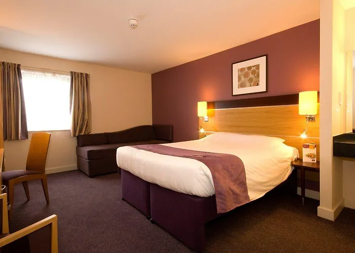 Premier Inn Castleford - Xscape, M62, Jct 32