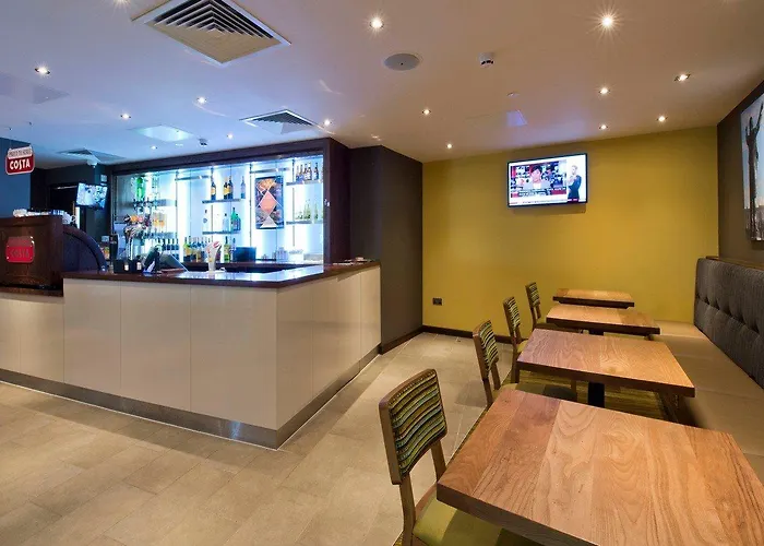 Premier Inn Cheltenham Town Centre
