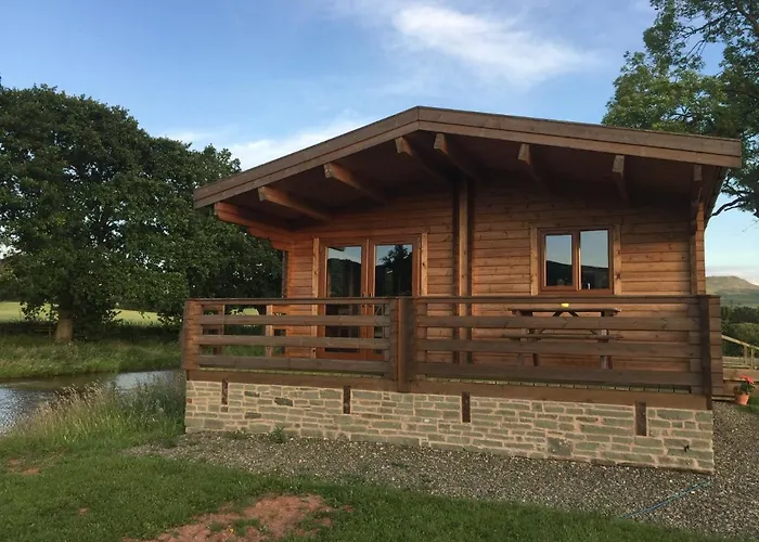 Redwood Lodge