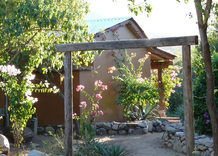El Pedregal - Hotel En La Naturaleza