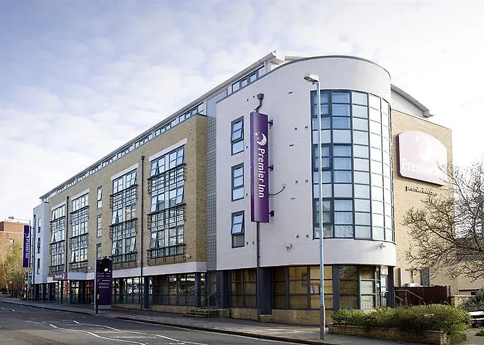 Premier Inn London Kew Bridge