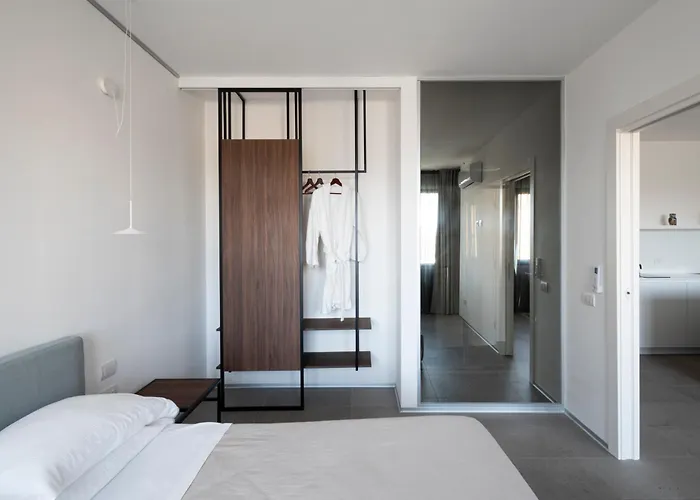Alkamuri Posh Hotel E Spa