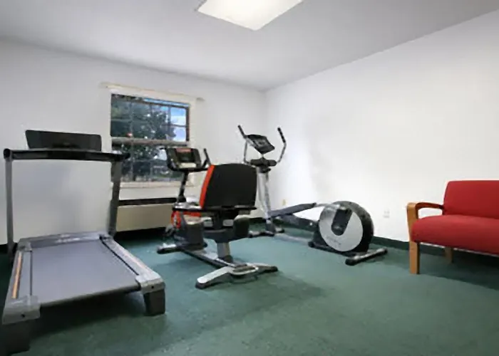 Travelodge By Wyndham Waukegan Gurnee