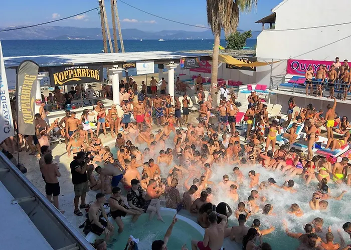 Quayside Village Hotel (Adults Only)