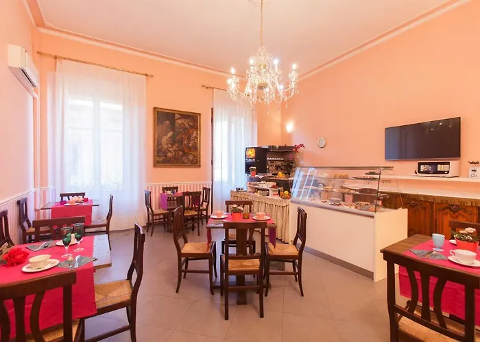 Hotel Joli