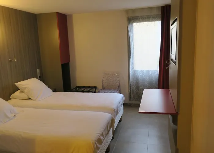 Brit Hotel La Ferte Bernard
