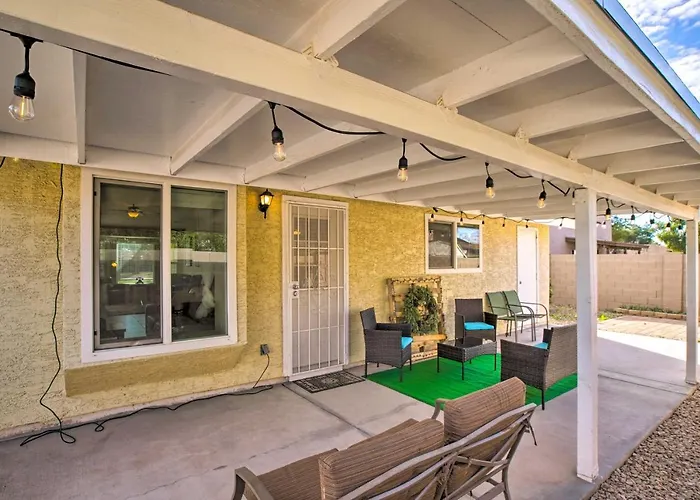 Near Golf & Entertainment! Gilbert Family Getaway