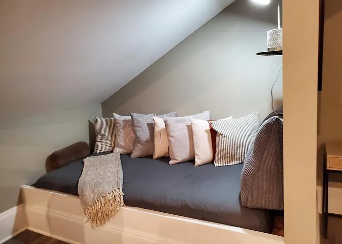 Anchor Inn Boutique Hotel