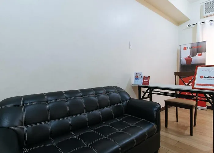 Reddoorz Premium @ Paseo Verde Las Pinas