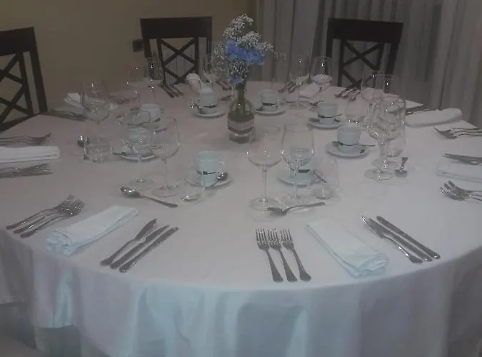 Hostal Restaurante Pacos