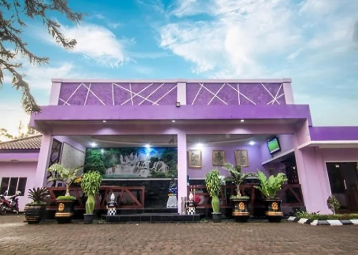 Hotel Signature Mandala Kencana