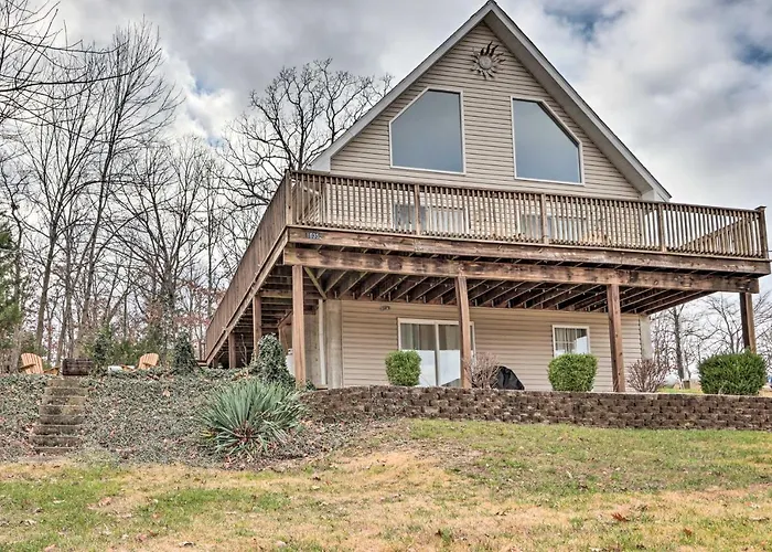 Deck, Lake Views! Group Getaway In Osage Beach