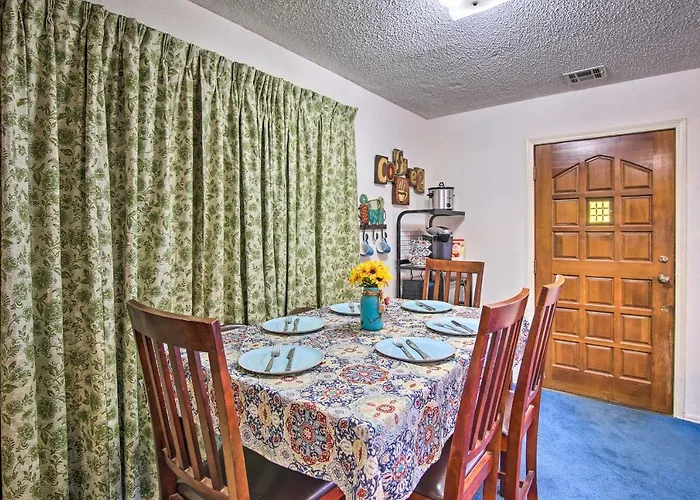 Dog-Friendly Bartlesville Retreat W/ Yard!