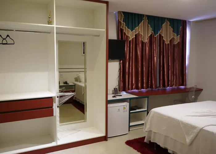 Pak Suítes Hotel
