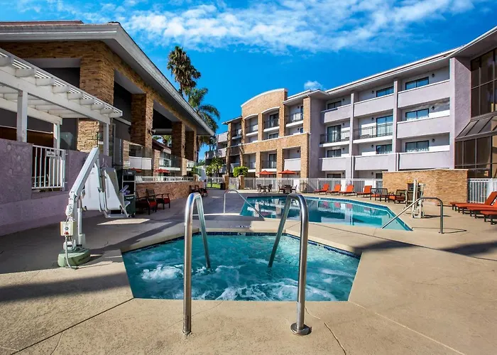 La Quinta By Wyndham Pomona