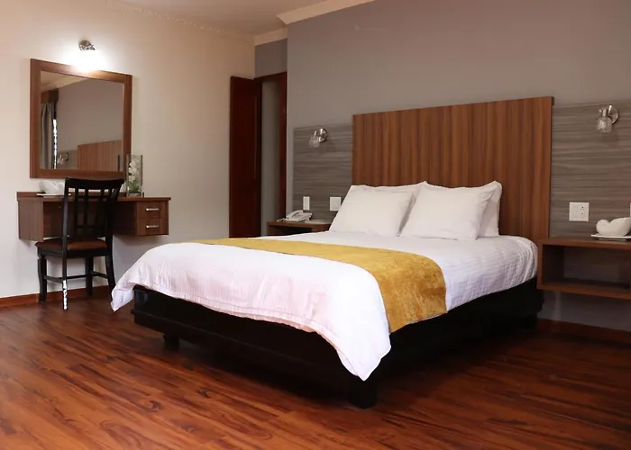 Hotel Puerta Del Sol