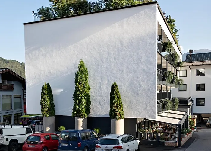 Stadthotel Eggerbraeu