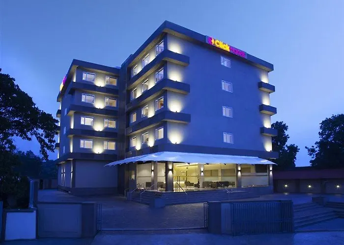 Click Hotel, Junagadh