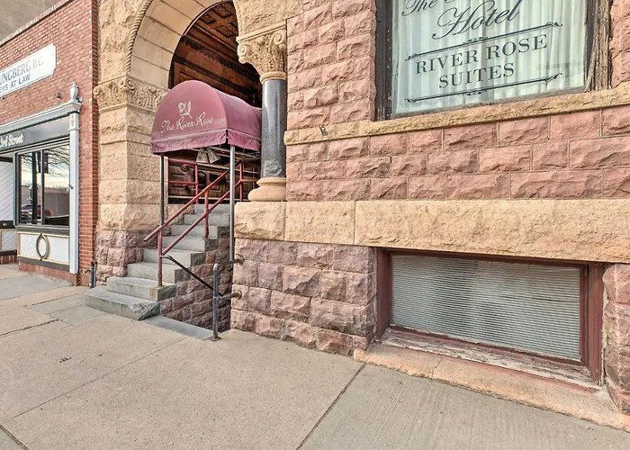 Pet-Friendly Apt: Walk To Missouri River!