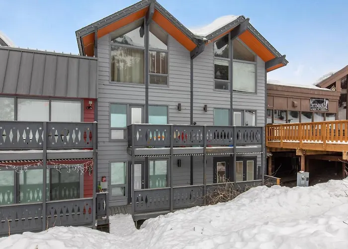 East Condo #202