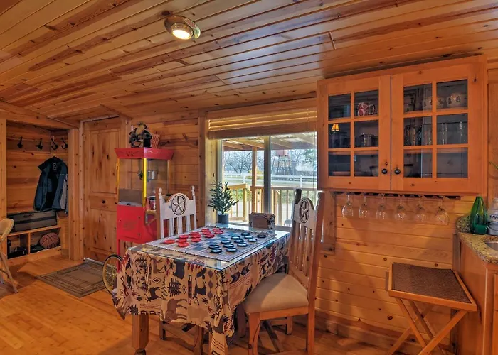 Bartlesville Cabin W/ Pool, Hot Tub & Trampoline!