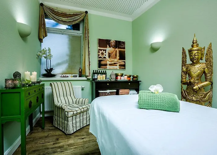 Hotel Neuwarft Altbau