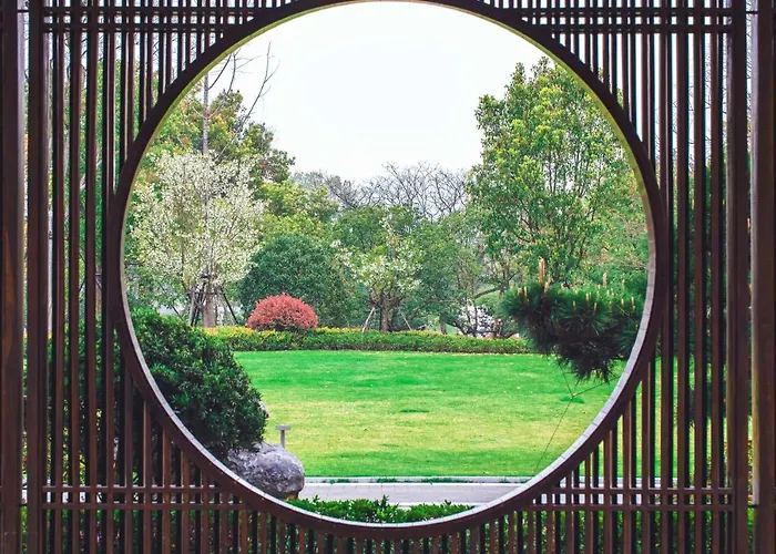 West Lake State Guest House
