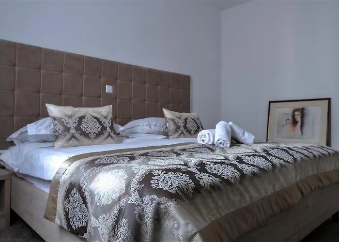 Hotel Consul